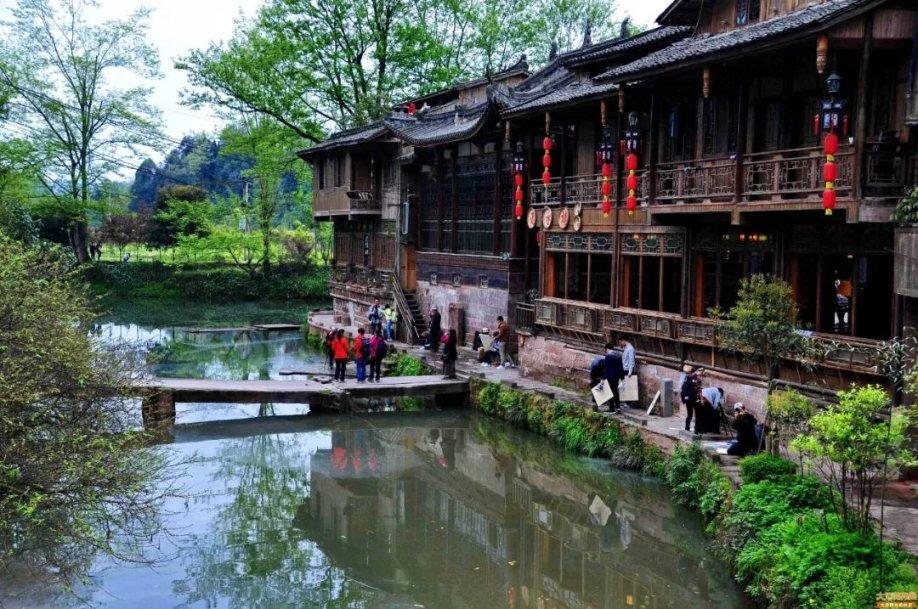 明日上市，官方改装2.0T旅行者—银龙之翼，外形更野，配智能四驱